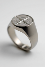 Bruce & Co Men’s Compass Signet Ring, Silver-Tone, US 7–12