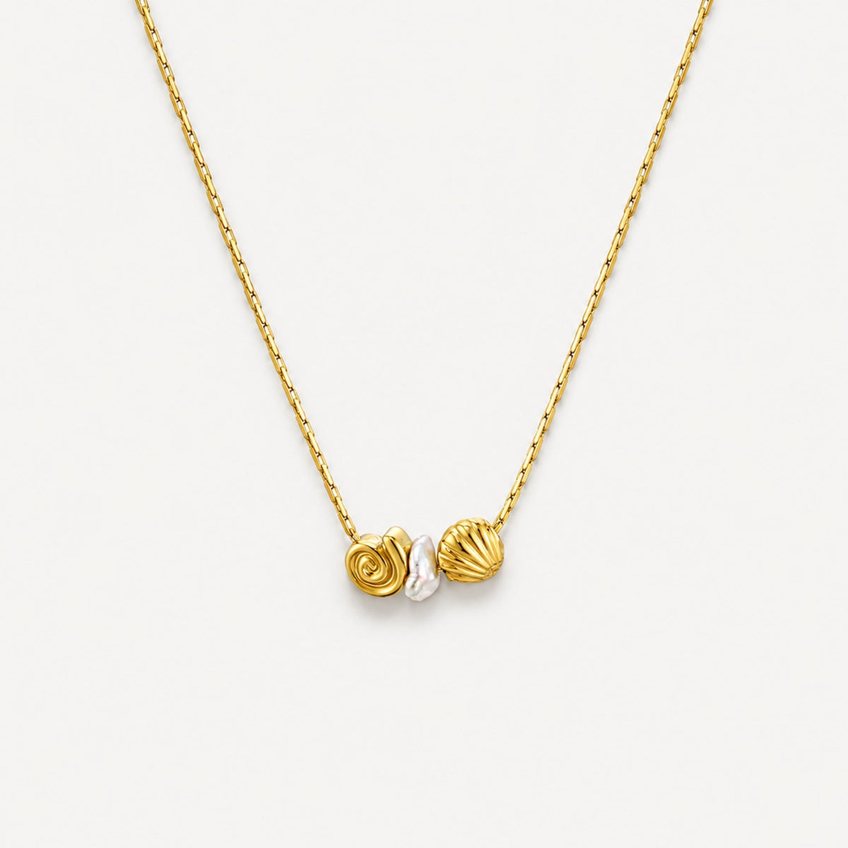 Bruce & Co Shore – Shell and Freshwater Pearl Necklace, Adjustable