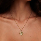 Bruce & Co Sorella – Hammered Disc Pendant Necklace