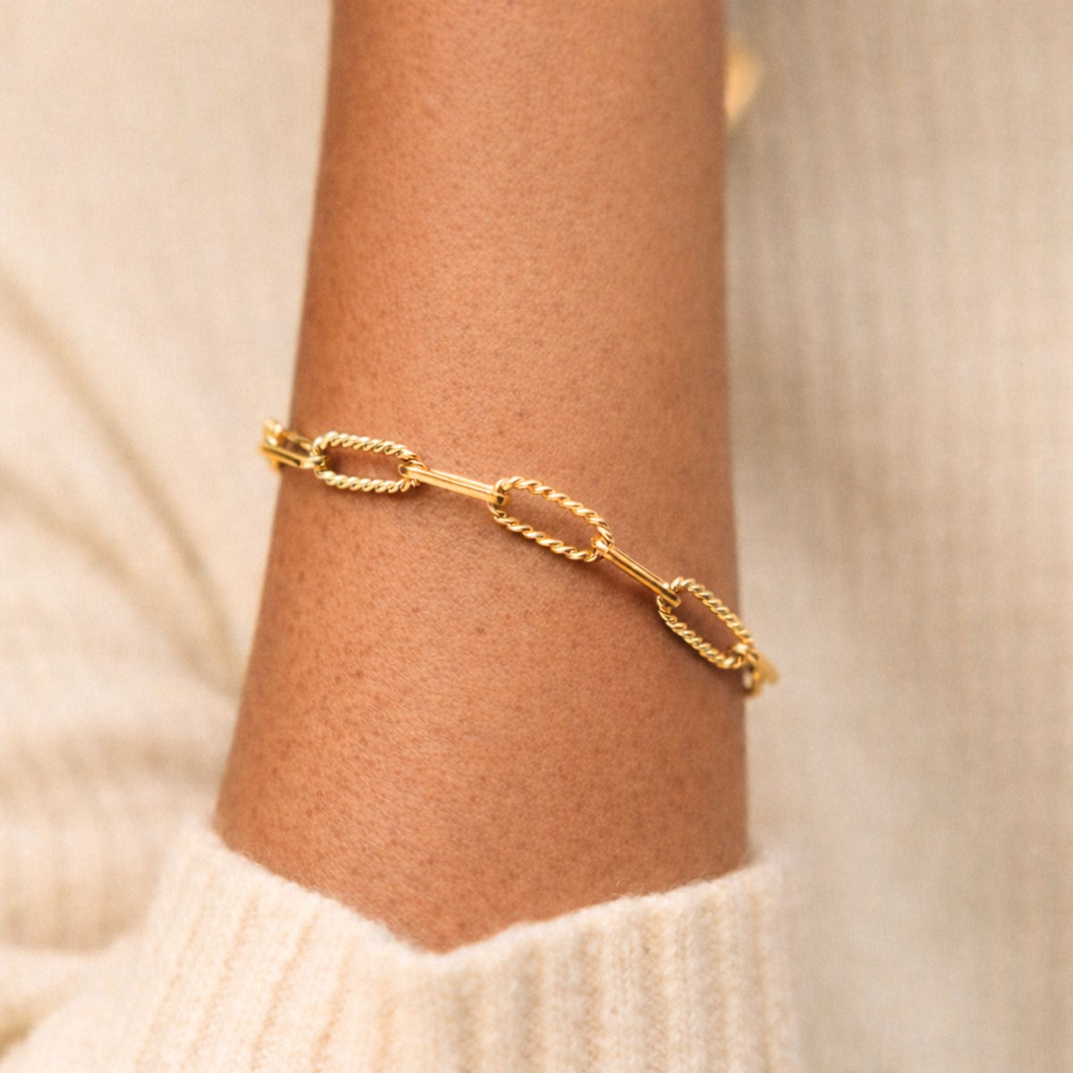 Bruce & Co Textured Paperclip Bracelet, 5.5 mm, Steel