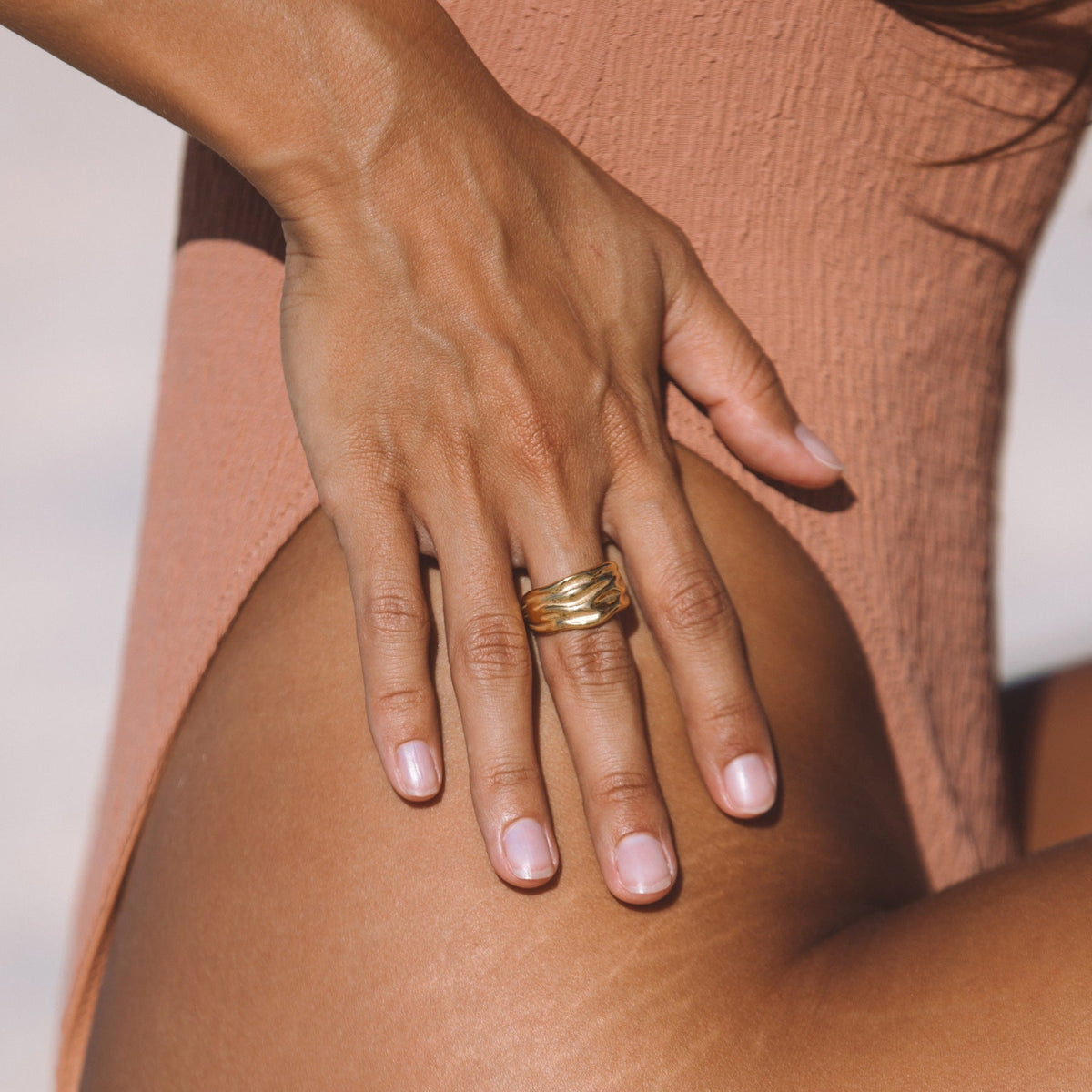 Bruce & Co Gaia – Sculpted Openwork Band Ring