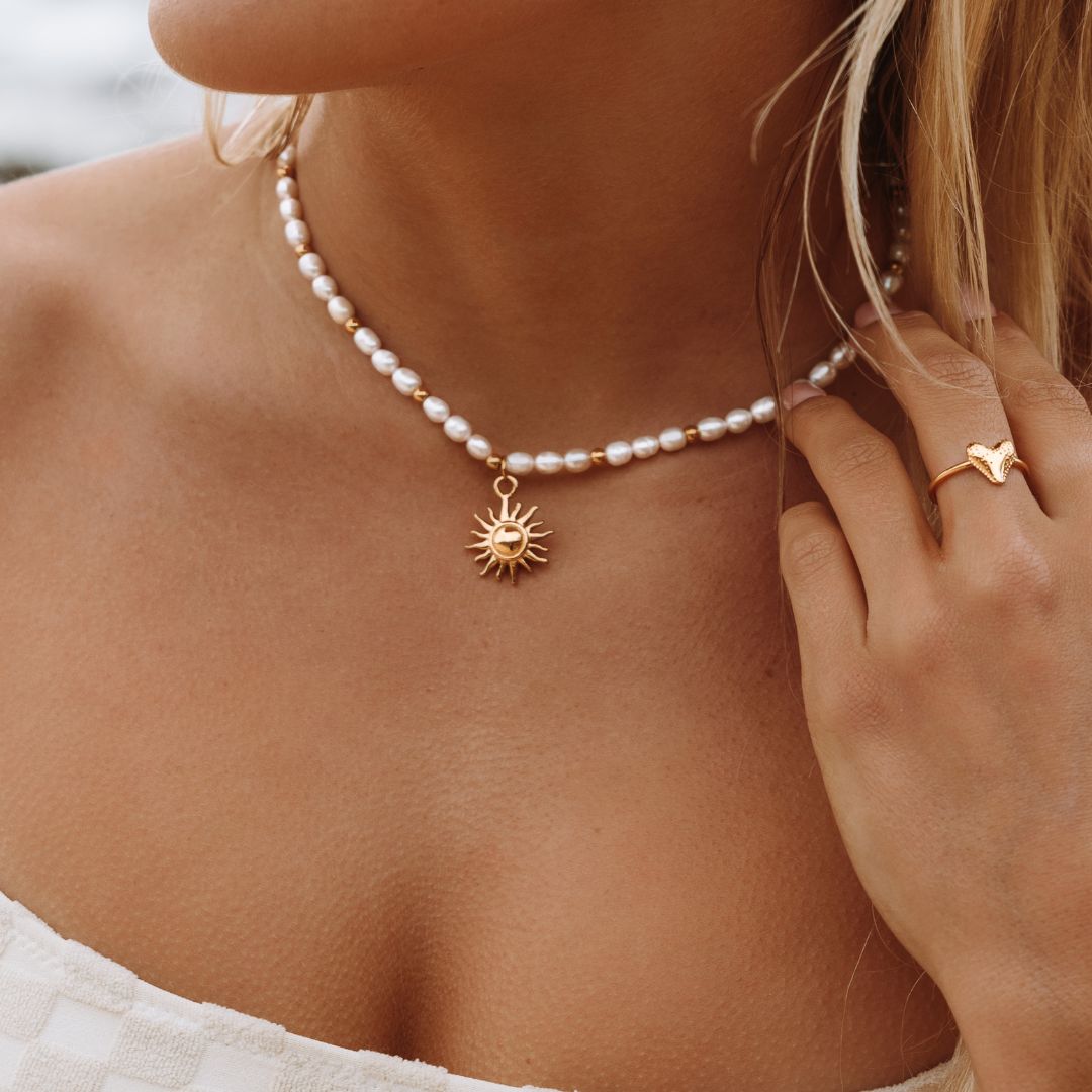 Bruce & Co Naoussa – Sun Charm Freshwater Pearl Necklace