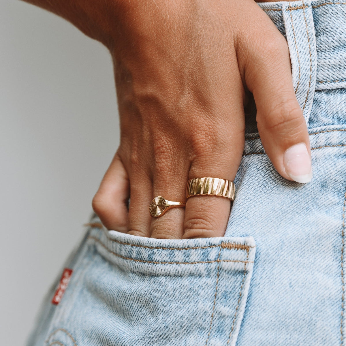 Bruce & Co Round Sunburst Signet Ring, Steel
