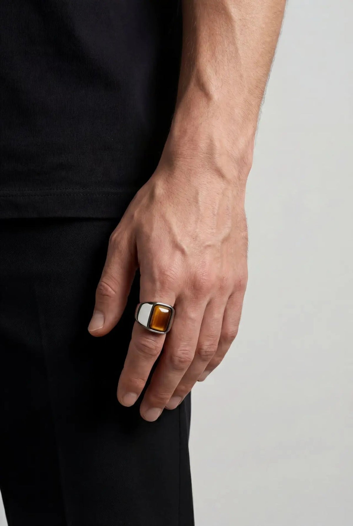 Bruce & Co Terra – Men’s Tiger's Eye Signet Ring, Stainless Steel