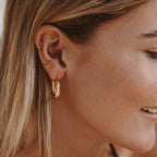 Bruce & Co Everyday – Twisted Hoop Earrings, 23 mm