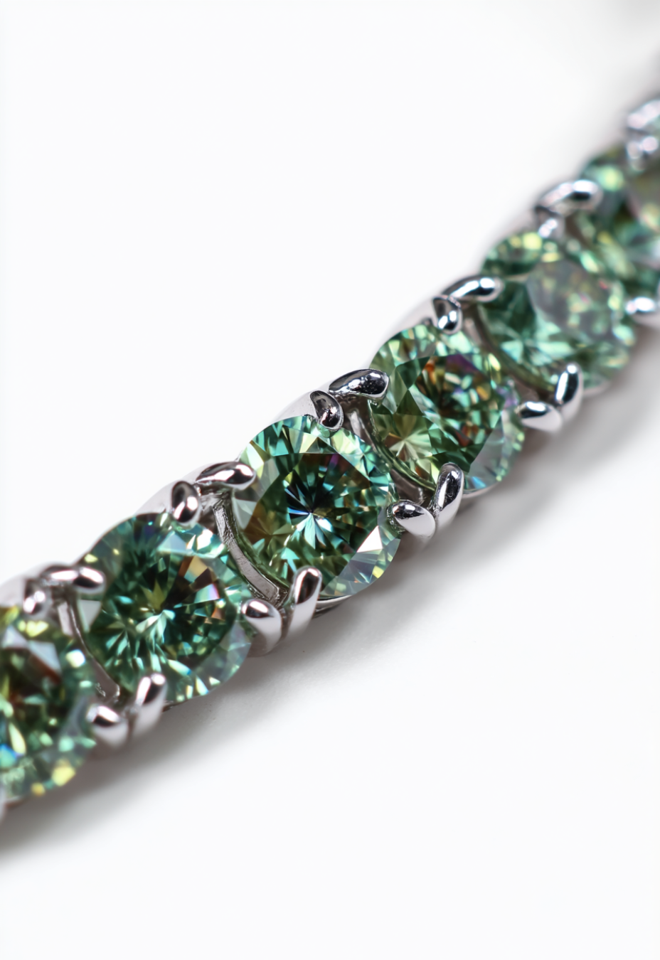 Bruce & Co Verdant Éclat – Men’s Green Moissanite Tennis Bracelet, 4 mm, 925 Silver
