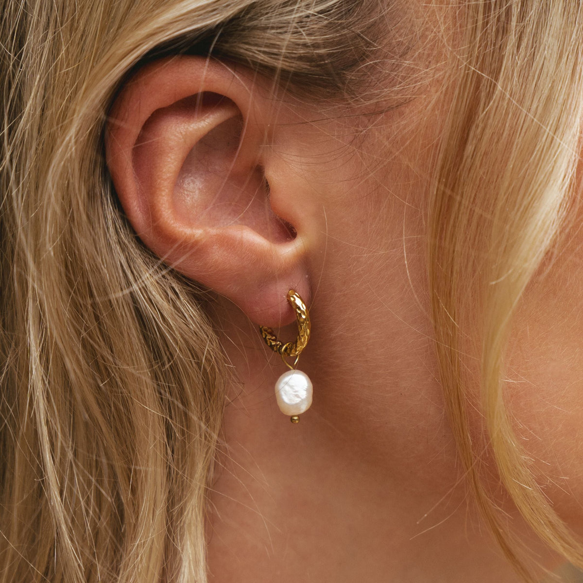Bruce & Co Hammered Pearl Hoop Earrings, 12 mm