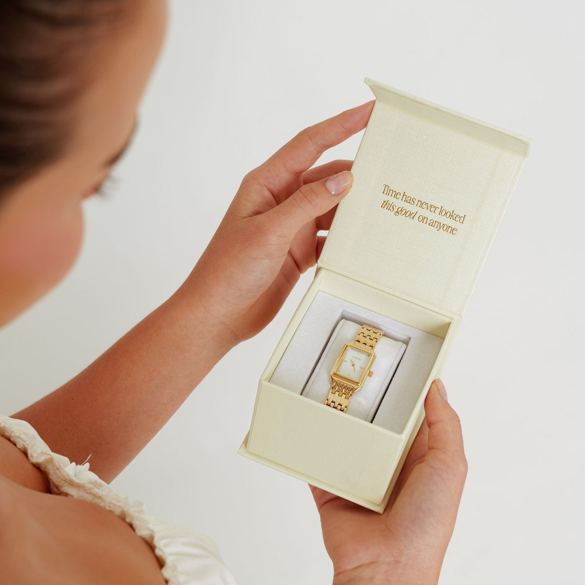 Bruce & Co Astra – Rectangular Mother-of-Pearl Quartz Watch