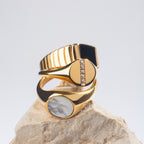 Bruce & Co Round Mother-of-Pearl Signet Ring
