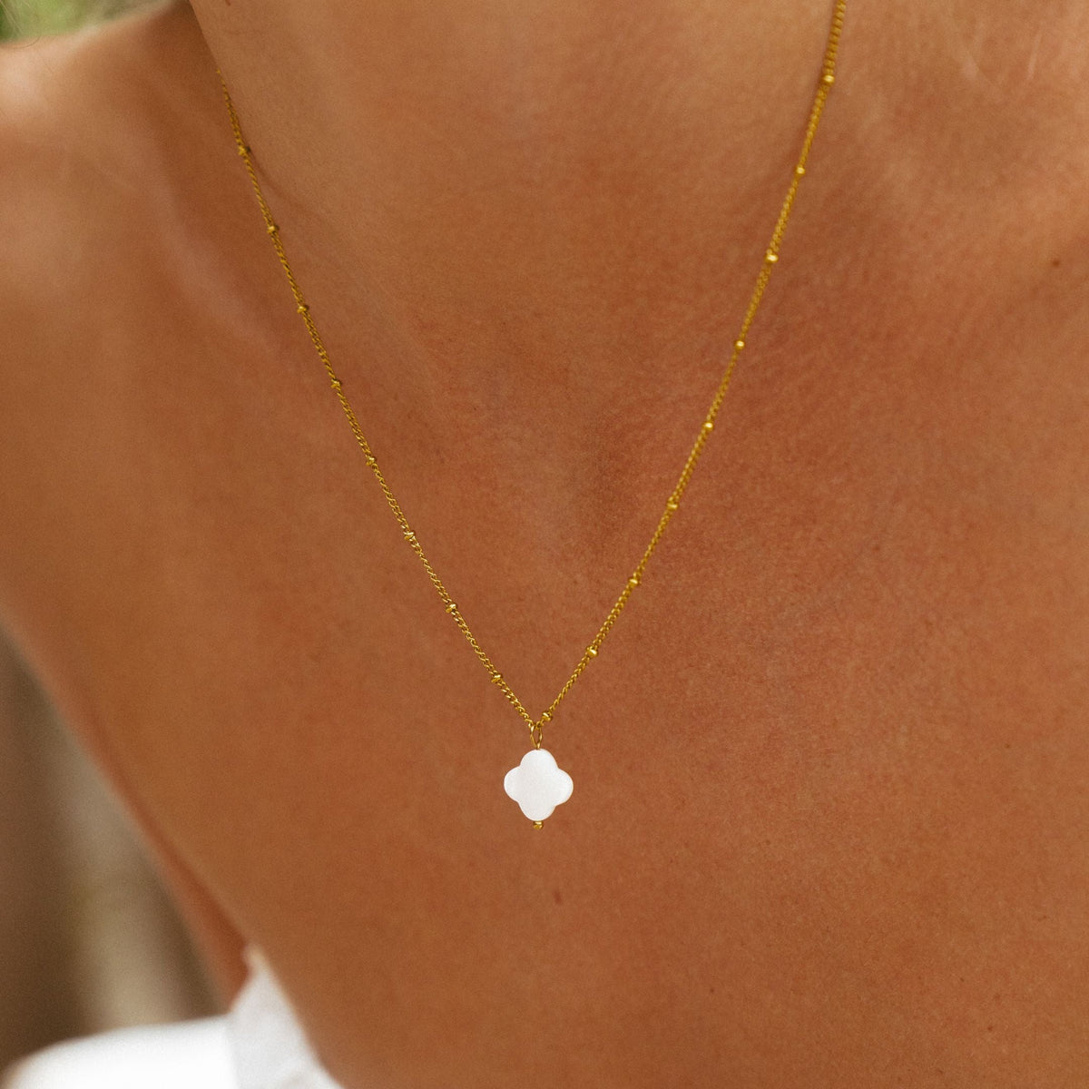 Bruce & Co Positano – Mother-of-Pearl Quatrefoil Necklace