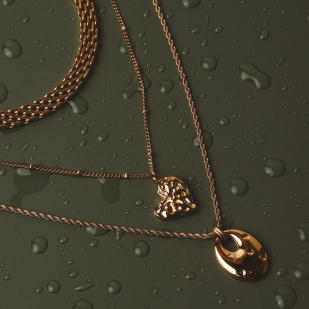Bruce & Co Reverie – Oval Open Pendant Necklace, Stainless Steel